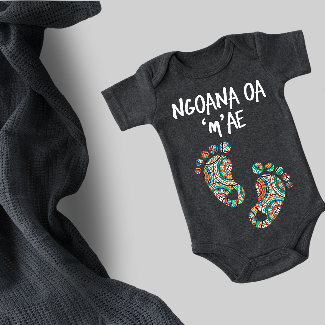 Organic Cotton Babygrows - Soft, Sustainable Comfort for Your Baby (Ngoana oa 'M'ae)