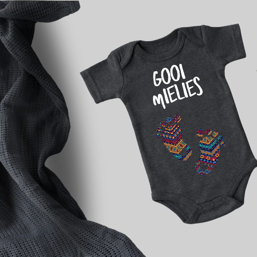 Organic Cotton Babygrows - Soft, Sustainable Comfort for Your Baby (Gooi Mielies)